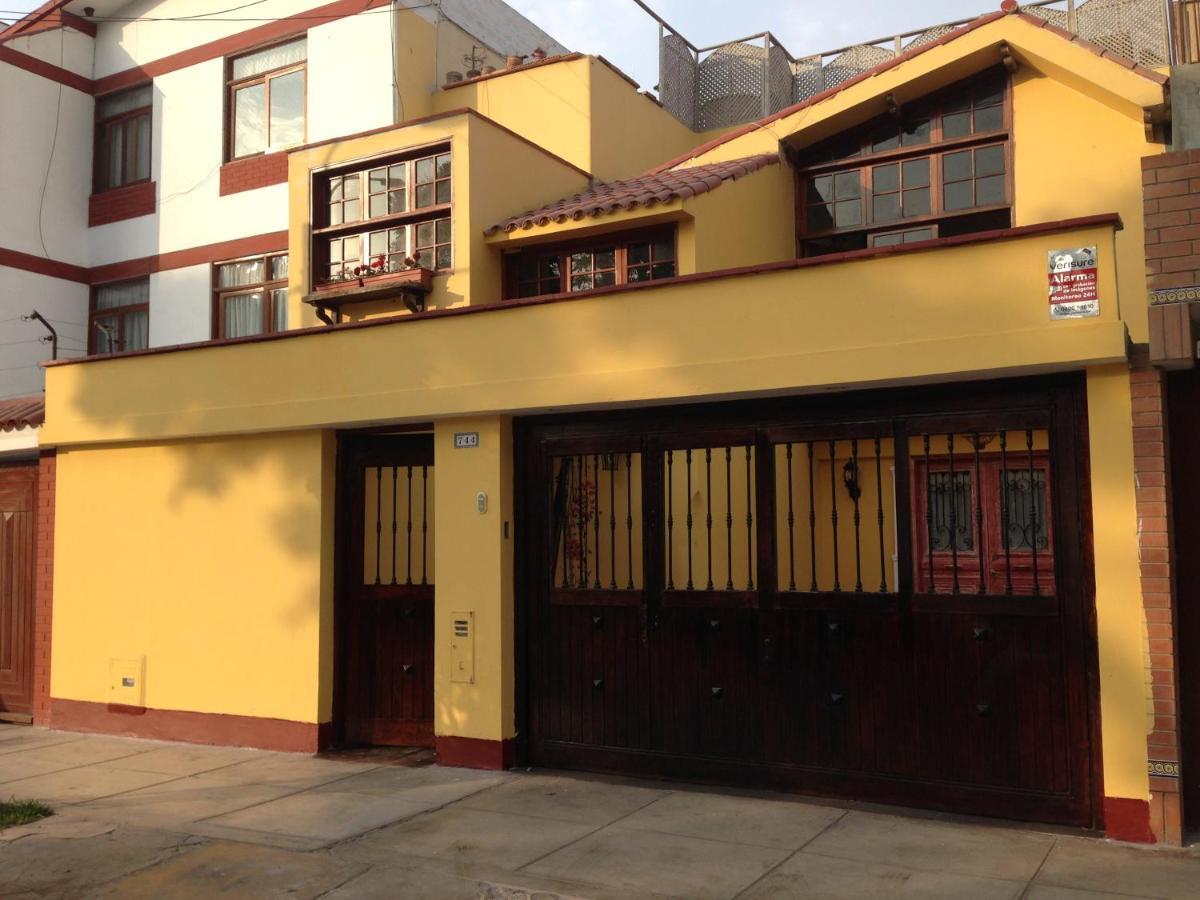 Casablanca Hotel Lima Bagian luar foto